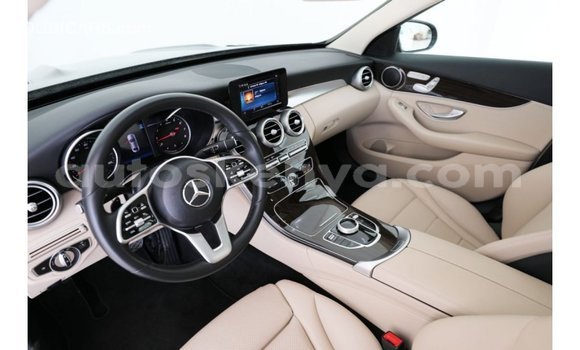 Nunua Imported Mercedes‒Benz 1117 Bluu Lori ndani ya Import - Dubai nchini Kati Kenya Nunua Imported Mercedes‒Benz 1117 Bluu Lori ndani ya Import - Dubai nchini Kati Kenya