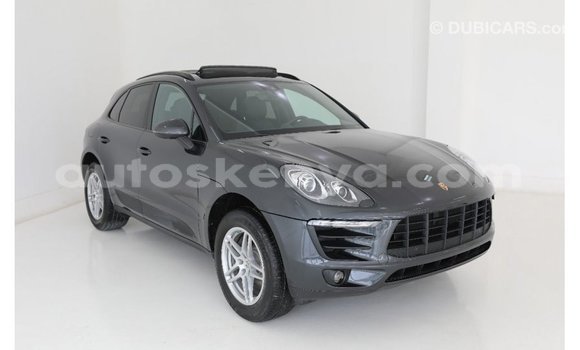 Imported Porsche Macan Black Makiinaa iti Import - Dubai keessatti Central Kenya keessatti Imported Porsche Macan Black Makiinaa iti Import - Dubai keessatti Central Kenya keessatti