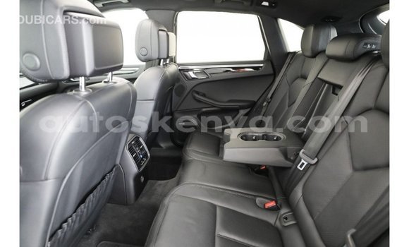 Imported Porsche Macan Black Makiinaa iti Import - Dubai keessatti Central Kenya keessatti Imported Porsche Macan Black Makiinaa iti Import - Dubai keessatti Central Kenya keessatti