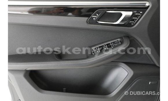 Imported Porsche Macan Black Makiinaa iti Import - Dubai keessatti Central Kenya keessatti Imported Porsche Macan Black Makiinaa iti Import - Dubai keessatti Central Kenya keessatti