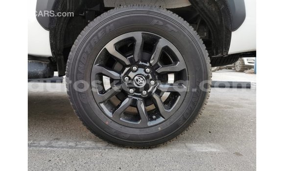 Buy Import Toyota Hilux White Car in Import - Dubai in Central Kenya Buy Import Toyota Hilux White Car in Import - Dubai in Central Kenya