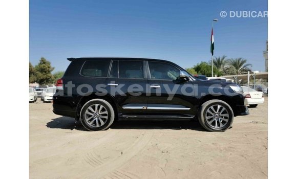 Nunua Imported Toyota Land Cruiser Nyeusi Gari ndani ya Import - Dubai nchini Kati Kenya Nunua Imported Toyota Land Cruiser Nyeusi Gari ndani ya Import - Dubai nchini Kati Kenya