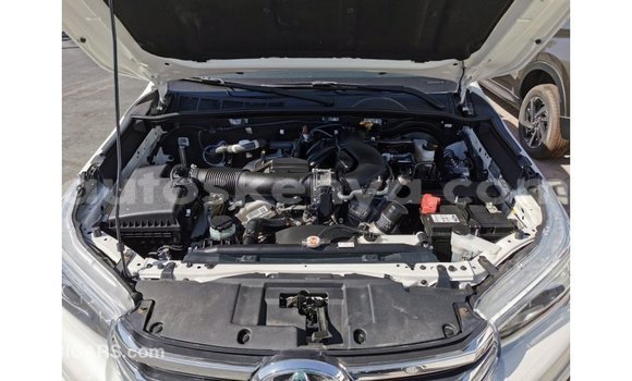 Buy Import Toyota Hilux White Car in Import - Dubai in Central Kenya Buy Import Toyota Hilux White Car in Import - Dubai in Central Kenya