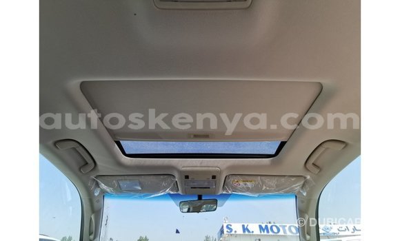 Nunua Imported Toyota Land Cruiser Nyeupe Gari ndani ya Import - Dubai nchini Kati Kenya Nunua Imported Toyota Land Cruiser Nyeupe Gari ndani ya Import - Dubai nchini Kati Kenya
