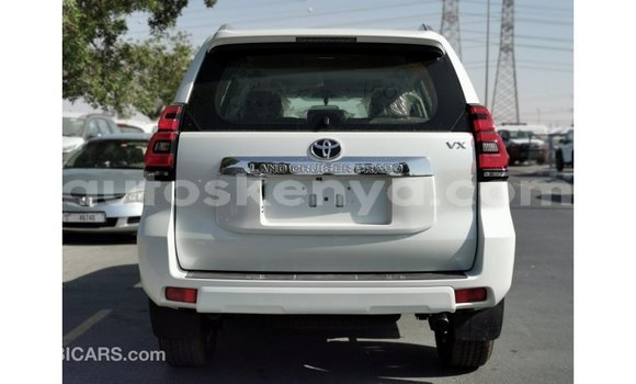 Nunua Imported Toyota Prado Nyeupe Gari ndani ya Import - Dubai nchini Kati Kenya Nunua Imported Toyota Prado Nyeupe Gari ndani ya Import - Dubai nchini Kati Kenya