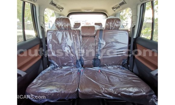Nunua Imported Toyota Prado Nyeupe Gari ndani ya Import - Dubai nchini Kati Kenya Nunua Imported Toyota Prado Nyeupe Gari ndani ya Import - Dubai nchini Kati Kenya