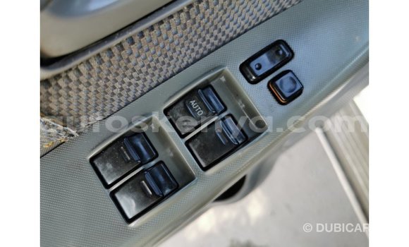 Imported Toyota Hilux White Makiinaa iti Import - Dubai keessatti Central Kenya keessatti Imported Toyota Hilux White Makiinaa iti Import - Dubai keessatti Central Kenya keessatti