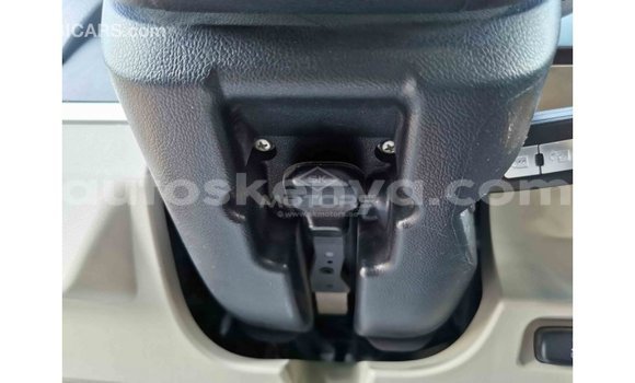 Nunua Imported Mitsubishi Pajero Nyingine Gari ndani ya Import - Dubai nchini Kati Kenya Nunua Imported Mitsubishi Pajero Nyingine Gari ndani ya Import - Dubai nchini Kati Kenya