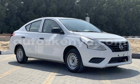 Nunua Imported Nissan Sunny Nyeupe Gari ndani ya Import - Dubai nchini Kati Kenya