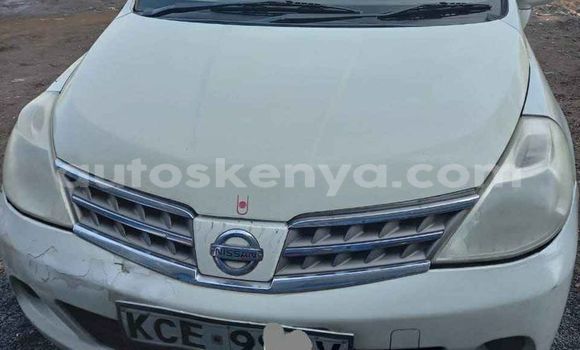 Oofamaa Nissan tiida White Makiinaa iti Nairobi keessatti Nairobi keessatti Oofamaa Nissan tiida White Makiinaa iti Nairobi keessatti Nairobi keessatti