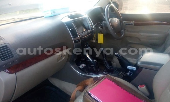 Oofamaa Toyota Land Cruiser Prado Black Makiinaa iti Nairobi keessatti Nairobi keessatti Oofamaa Toyota Land Cruiser Prado Black Makiinaa iti Nairobi keessatti Nairobi keessatti