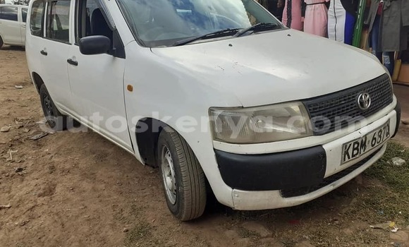 Buy Used Toyota Probox White Car in Nairobi in Nairobi
