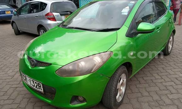Oofamaa Mazda Demio Green Makiinaa iti Nairobi keessatti Nairobi keessatti Oofamaa Mazda Demio Green Makiinaa iti Nairobi keessatti Nairobi keessatti