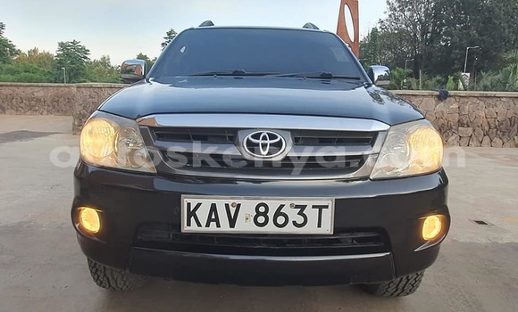 Nunua Ilio tumika Toyota Fortuner Nyeusi Gari ndani ya Mto Athi nchini Nairobi Nunua Ilio tumika Toyota Fortuner Nyeusi Gari ndani ya Mto Athi nchini Nairobi