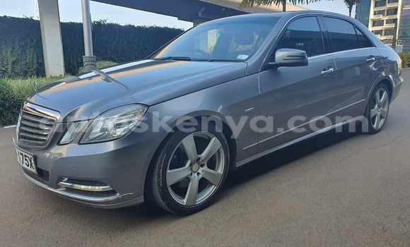 Buy Used Mercedes‒Benz E–Class Silver Car in Athi River in Nairobi