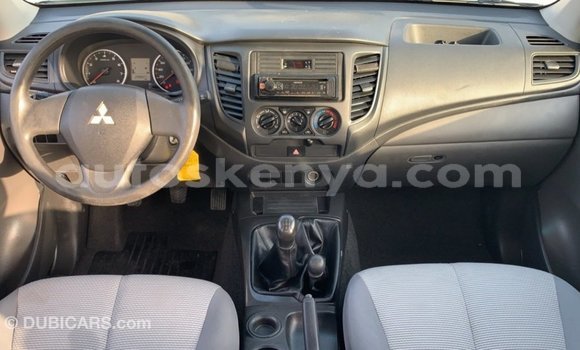 Nunua Imported Mitsubishi L200 Nyeupe Gari ndani ya Import - Dubai nchini Kati Kenya Nunua Imported Mitsubishi L200 Nyeupe Gari ndani ya Import - Dubai nchini Kati Kenya