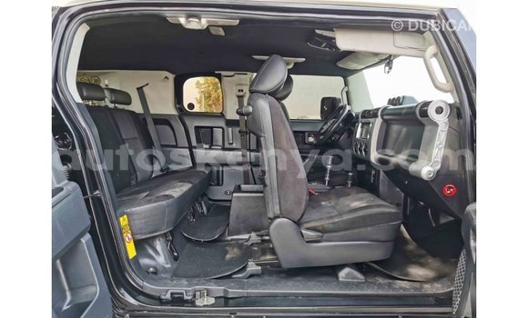 Imported Toyota FJ Cruiser Black Makiinaa iti Import - Dubai keessatti Central Kenya keessatti Imported Toyota FJ Cruiser Black Makiinaa iti Import - Dubai keessatti Central Kenya keessatti