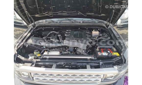 Imported Toyota FJ Cruiser Black Makiinaa iti Import - Dubai keessatti Central Kenya keessatti Imported Toyota FJ Cruiser Black Makiinaa iti Import - Dubai keessatti Central Kenya keessatti