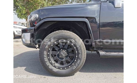 Imported Toyota FJ Cruiser Black Makiinaa iti Import - Dubai keessatti Central Kenya keessatti Imported Toyota FJ Cruiser Black Makiinaa iti Import - Dubai keessatti Central Kenya keessatti