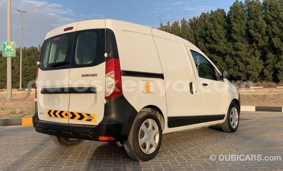 Nunua Imported Renault 6 Nyeupe Gari ndani ya Import - Dubai nchini Kati Kenya Nunua Imported Renault 6 Nyeupe Gari ndani ya Import - Dubai nchini Kati Kenya