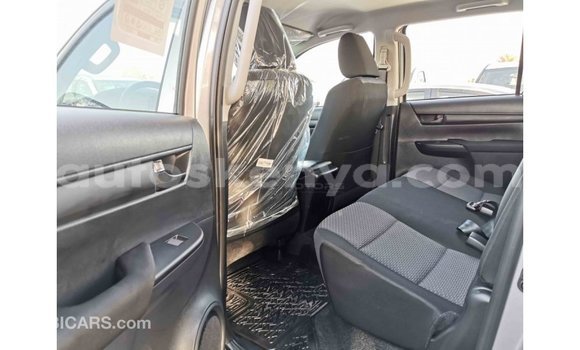 Buy Import Toyota Hilux Other Car in Import - Dubai in Central Kenya Buy Import Toyota Hilux Other Car in Import - Dubai in Central Kenya