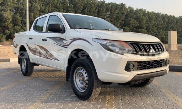 Nunua Imported Mitsubishi L200 Nyeupe Gari ndani ya Import - Dubai nchini Kati Kenya