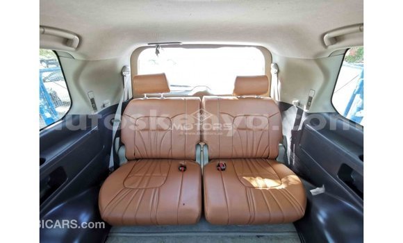 Buy Import Toyota Land Cruiser White Car in Import - Dubai in Central Kenya Buy Import Toyota Land Cruiser White Car in Import - Dubai in Central Kenya