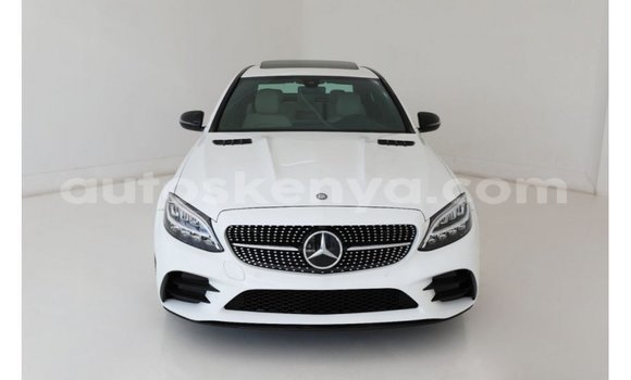 Nunua Imported Mercedes‒Benz 1117 Nyeupe Lori ndani ya Import - Dubai nchini Kati Kenya