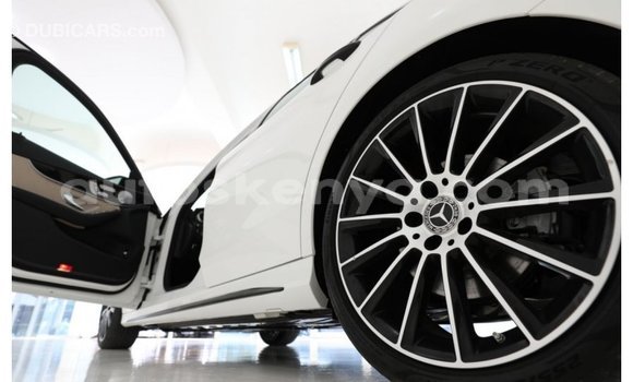 Nunua Imported Mercedes‒Benz 1117 Nyeupe Lori ndani ya Import - Dubai nchini Kati Kenya Nunua Imported Mercedes‒Benz 1117 Nyeupe Lori ndani ya Import - Dubai nchini Kati Kenya