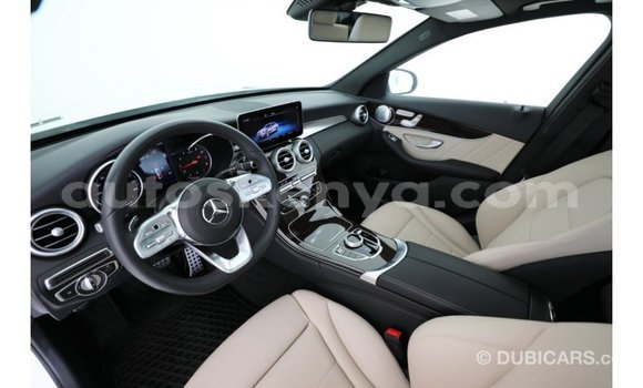 Nunua Imported Mercedes‒Benz 1117 Nyeupe Lori ndani ya Import - Dubai nchini Kati Kenya Nunua Imported Mercedes‒Benz 1117 Nyeupe Lori ndani ya Import - Dubai nchini Kati Kenya