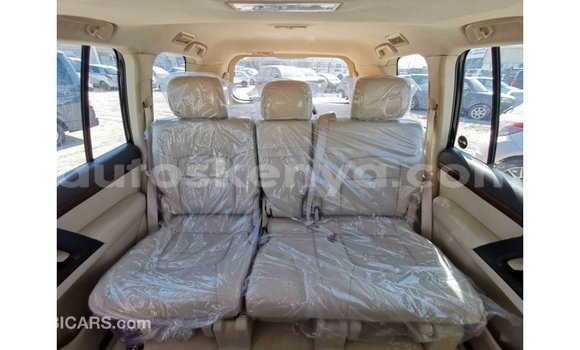 Nunua Imported Toyota Land Cruiser Nyeusi Gari ndani ya Import - Dubai nchini Kati Kenya Nunua Imported Toyota Land Cruiser Nyeusi Gari ndani ya Import - Dubai nchini Kati Kenya