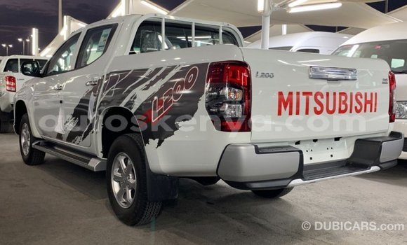 Buy Import Mitsubishi L200 White Car in Import - Dubai in Central Kenya Buy Import Mitsubishi L200 White Car in Import - Dubai in Central Kenya