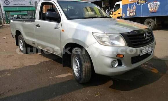 Buy Used Toyota Hilux Silver Car in Athi River in Nairobi