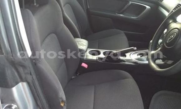 Nunua Ilio tumika Subaru Legacy Fedha Gari ndani ya Nairobi nchini Nairobi Nunua Ilio tumika Subaru Legacy Fedha Gari ndani ya Nairobi nchini Nairobi