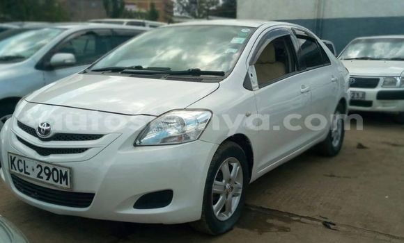 Nunua Ilio tumika Toyota Belta Nyeupe Gari ndani ya Mto Athi nchini Nairobi