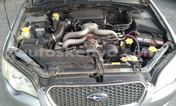 Nunua Ilio tumika Subaru Legacy Fedha Gari ndani ya Nairobi nchini Nairobi Nunua Ilio tumika Subaru Legacy Fedha Gari ndani ya Nairobi nchini Nairobi
