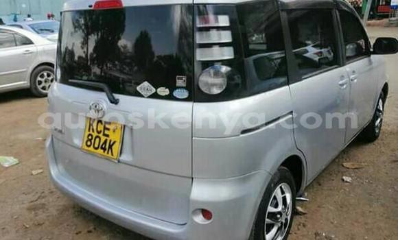 Oofamaa Toyota Sienta Silver Makiinaa iti Athi River keessatti Nairobi keessatti Oofamaa Toyota Sienta Silver Makiinaa iti Athi River keessatti Nairobi keessatti