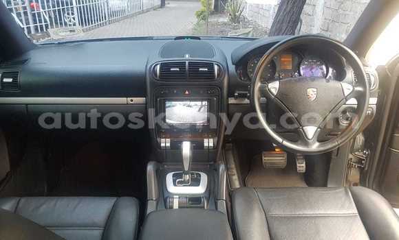 Nunua Ilio tumika Porsche Cayenne Nyingine Gari ndani ya Nairobi nchini Nairobi Nunua Ilio tumika Porsche Cayenne Nyingine Gari ndani ya Nairobi nchini Nairobi