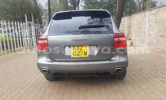 Nunua Ilio tumika Porsche Cayenne Nyingine Gari ndani ya Nairobi nchini Nairobi Nunua Ilio tumika Porsche Cayenne Nyingine Gari ndani ya Nairobi nchini Nairobi