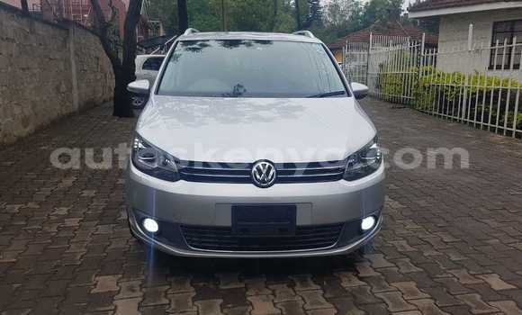Nunua Imported Volkswagen Touran Fedha Gari ndani ya Nairobi nchini Nairobi Nunua Imported Volkswagen Touran Fedha Gari ndani ya Nairobi nchini Nairobi