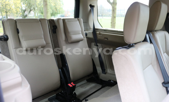 Nunua Imported Land Rover Discovery Beige Gari ndani ya Nairobi nchini Nairobi Nunua Imported Land Rover Discovery Beige Gari ndani ya Nairobi nchini Nairobi