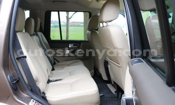 Nunua Imported Land Rover Discovery Beige Gari ndani ya Nairobi nchini Nairobi Nunua Imported Land Rover Discovery Beige Gari ndani ya Nairobi nchini Nairobi