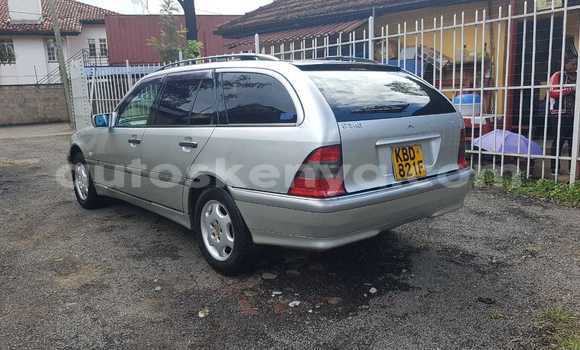 Nunua Ilio tumika Mercedes-Benz C-Classe Fedha Gari ndani ya Nairobi nchini Nairobi Nunua Ilio tumika Mercedes-Benz C-Classe Fedha Gari ndani ya Nairobi nchini Nairobi