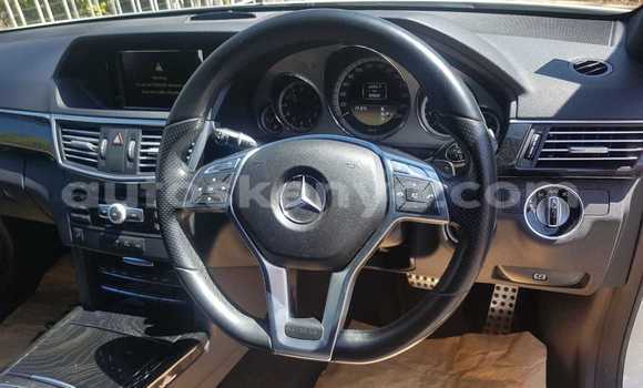 Nunua Imported Mercedes-Benz E-Classe Nyeupe Gari ndani ya Nairobi nchini Nairobi Nunua Imported Mercedes-Benz E-Classe Nyeupe Gari ndani ya Nairobi nchini Nairobi