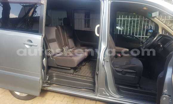 Nunua Ilio tumika Nissan Serena Bluu Gari ndani ya Nairobi nchini Nairobi Nunua Ilio tumika Nissan Serena Bluu Gari ndani ya Nairobi nchini Nairobi