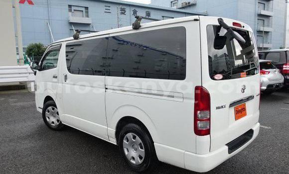 Nunua Ilio tumika Toyota Hiace Nyeupe Gari ndani ya Mto Athi nchini Nairobi Nunua Ilio tumika Toyota Hiace Nyeupe Gari ndani ya Mto Athi nchini Nairobi