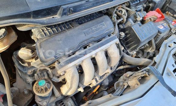 Nunua Ilio tumika Honda Fit Fedha Gari ndani ya Mto Athi nchini Nairobi Nunua Ilio tumika Honda Fit Fedha Gari ndani ya Mto Athi nchini Nairobi