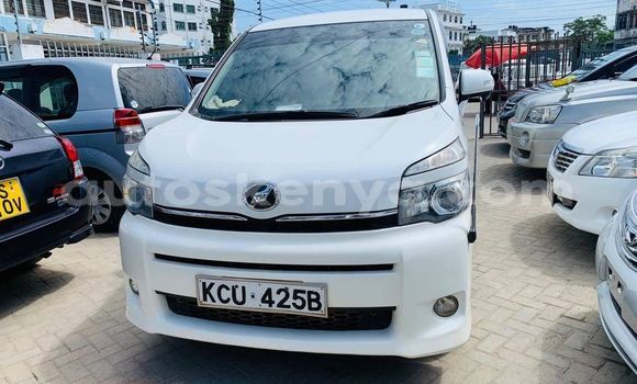 Nunua Ilio tumika Toyota Voxy Nyeupe Gari ndani ya Mto Athi nchini Nairobi Nunua Ilio tumika Toyota Voxy Nyeupe Gari ndani ya Mto Athi nchini Nairobi