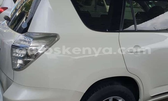Nunua Ilio tumika Toyota Vanguard Nyeupe Gari ndani ya Mombasa nchini Kenya ya Pwani Nunua Ilio tumika Toyota Vanguard Nyeupe Gari ndani ya Mombasa nchini Kenya ya Pwani