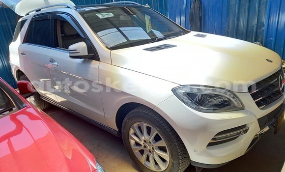 Buy Used Mercedes‒Benz ML–Class White Car in Athi River in Nairobi
